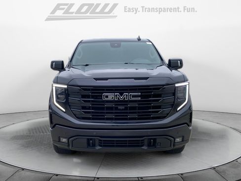 Used 2025 GMC Sierra 1500 Elevation w/ Elevation Premium Package AWD/4WD image 3