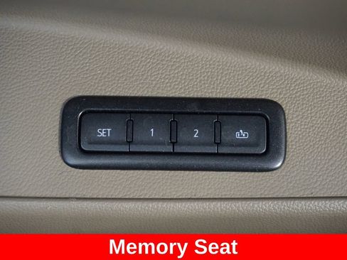 Used 2019 GMC Yukon XL SLT w/ Open Road Package RWD image 7