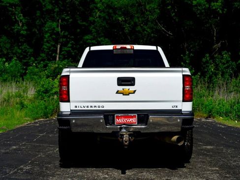 Used 2018 Chevrolet Silverado 2500 LTZ w/ Duramax Plus Package AWD/4WD image 7