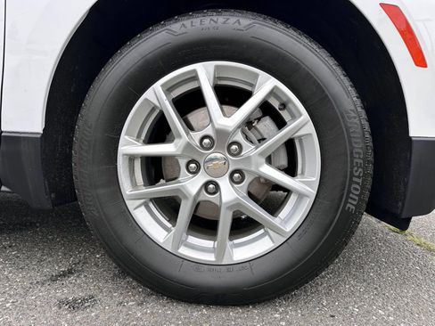 Used 2024 Chevrolet Equinox LS w/ LS Convenience Package AWD/4WD image 6