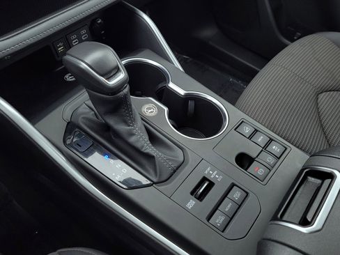 Certified 2024 Toyota Highlander LE image 18