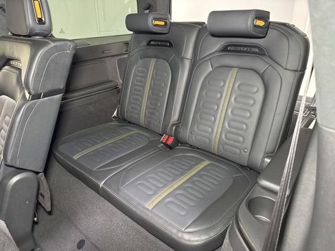 Used 2024 Rivian R1S Adventure AWD/4WD image 29