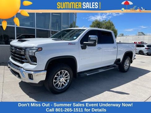 Used 2025 Chevrolet Silverado 3500 LTZ w/ LTZ Plus Package AWD/4WD image 1