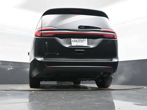 Used 2022 Chrysler Pacifica Touring-L w/ S Appearance Package image 42