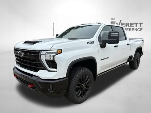 Used 2026 Chevrolet Silverado 2500 LTZ w/ Trail Boss Package AWD/4WD image 3