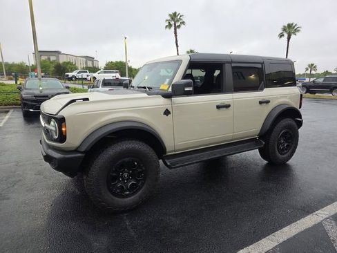 Used 2025 Ford Bronco Outer Banks w/ Sasquatch Package AWD/4WD image 9