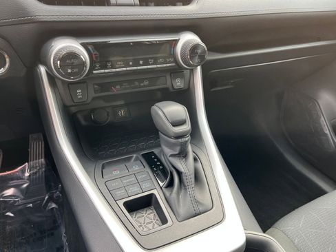 Used 2025 Toyota RAV4 XLE w/ Convenience Package image 42