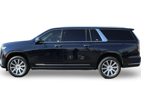 Used 2022 Cadillac Escalade ESV Premium Luxury Platinum image 8