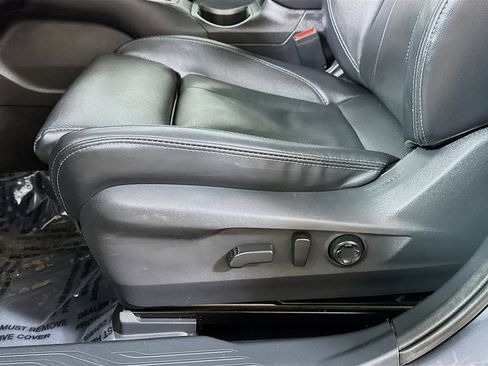 Used 2023 Subaru Outback Touring image 20