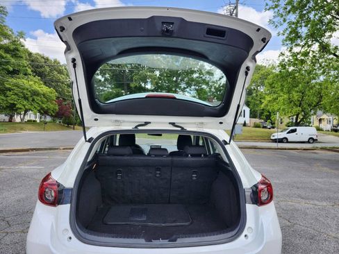 Used 2016 MAZDA MAZDA3 i Sport FWD image 10