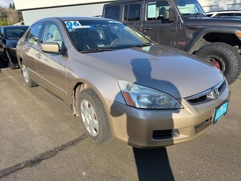 Used 2006 Honda Accord LX image 3