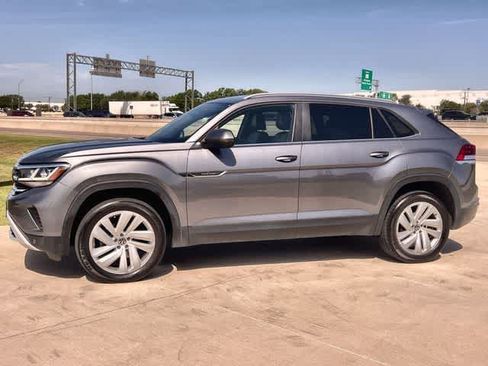 Used 2020 Volkswagen Atlas Cross Sport SE AWD/4WD image 4