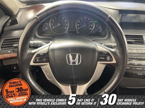 Used 2010 Honda Crosstour EX-L image 21