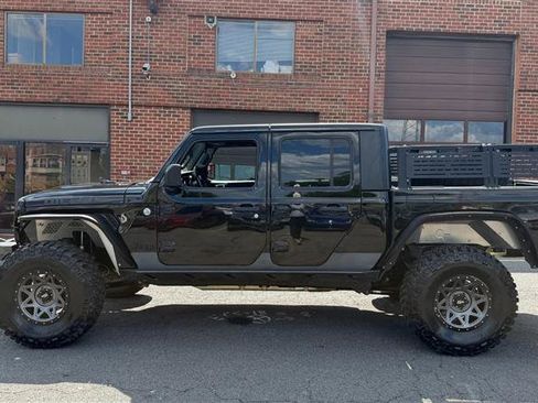 Used 2021 Jeep Gladiator Sport AWD/4WD image 13