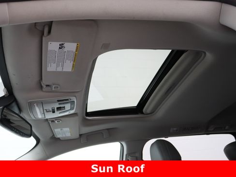 Certified 2021 Toyota Sienna XLE image 27