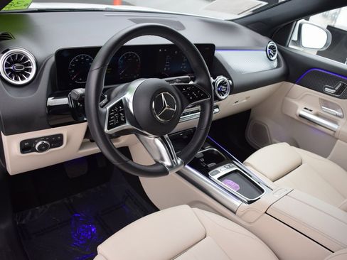 Certified 2025 Mercedes-Benz GLA 250 image 19