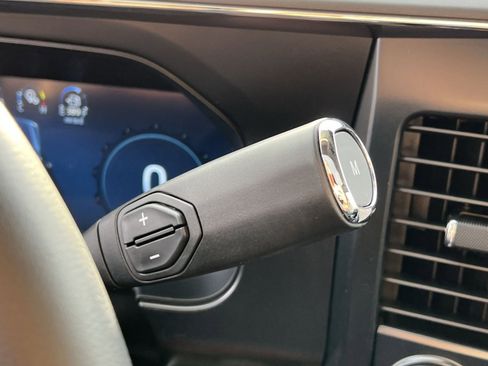 Used 2026 Ford F250 Lariat w/ Lariat Ultimate Package image 30