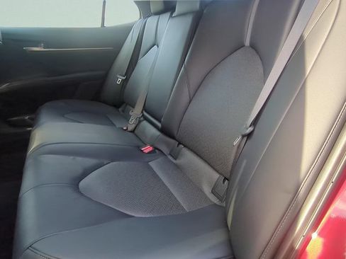 Used 2024 Toyota Camry XLE FWD image 9
