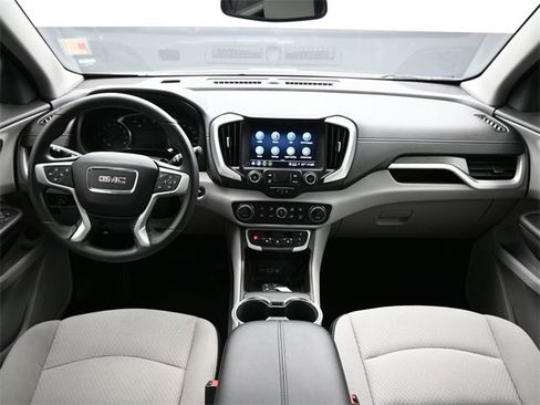 Used 2023 GMC Terrain SLE w/ Driver Convenience Package image 12