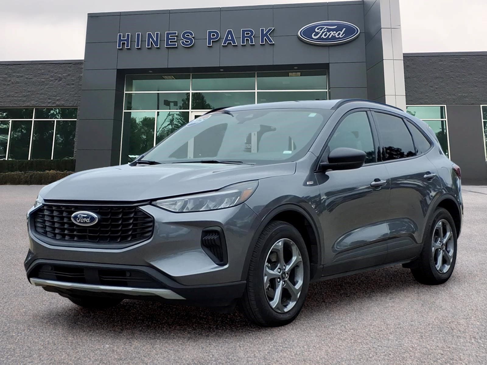Used 2025 Ford Escape ST-Line FWD image 3