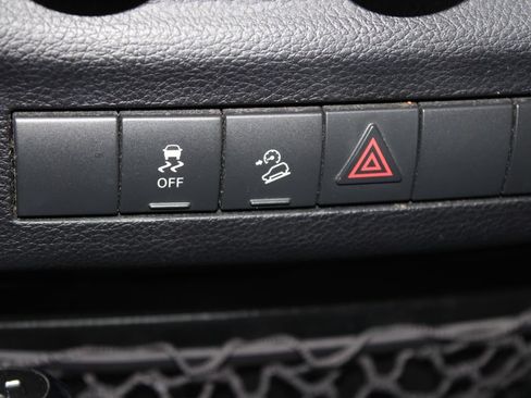 Used 2015 Jeep Wrangler Sport AWD/4WD image 37