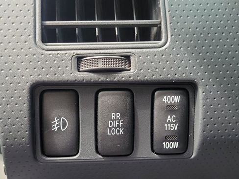 Used 2005 Toyota Tacoma 4x4 Access Cab image 17