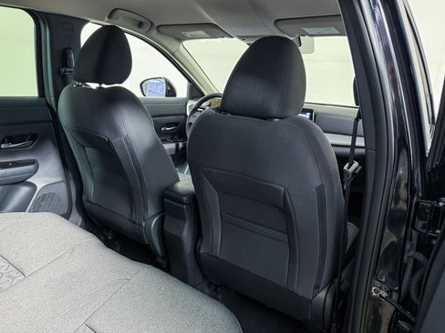 Certified 2025 Nissan Kicks SV image 39