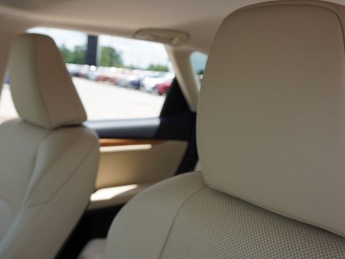 Used 2022 Lexus RX 350L FWD w/ Premium Package image 26