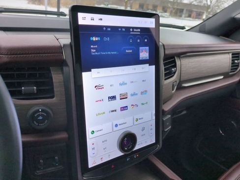 Certified 2023 Ford Expedition Limited image 30