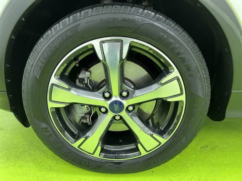 Used 2017 Ford Escape SE w/ SE Leather Comfort Package AWD/4WD image 14