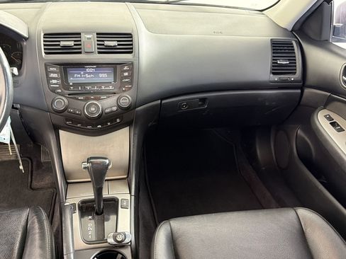 Used 2005 Honda Accord EX-L image 26