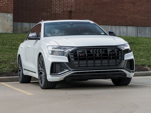 Used 2023 Audi SQ8 Prestige AWD/4WD image 1