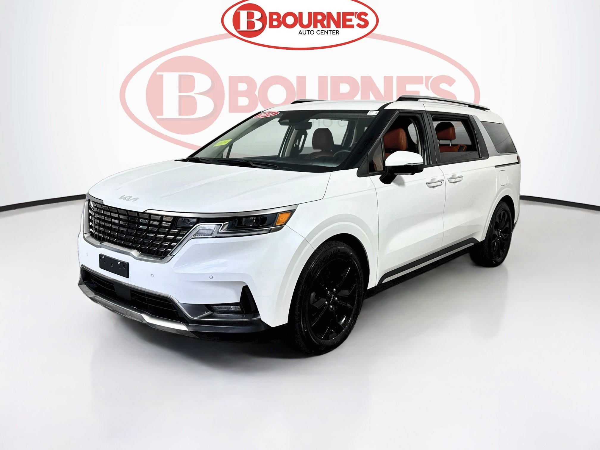 Used 2024 Kia Carnival SX FWD image 7