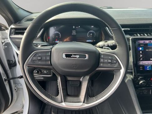 Used 2024 Jeep Grand Cherokee L Limited w/ Trailer Tow Package AWD/4WD image 12