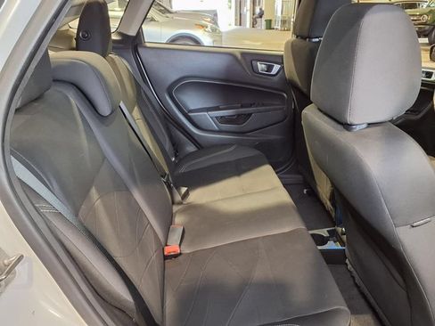 Used 2015 Ford Fiesta SE FWD image 25