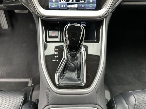 Used 2023 Subaru Outback Limited AWD/4WD image 19