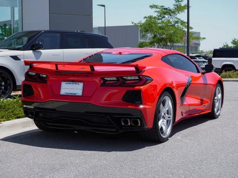 Used 2025 Chevrolet Corvette Stingray Preferred Cpe w/ Z51 Performance Package RWD image 2
