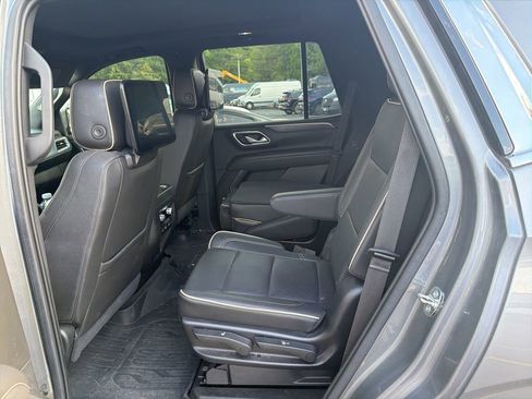 Used 2021 GMC Yukon SLT w/ SLT Premium Package AWD/4WD image 5