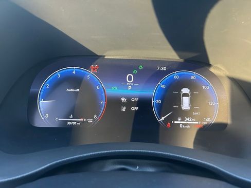 Used 2023 Toyota Highlander Limited image 24