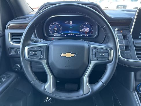 Used 2023 Chevrolet Suburban Premier image 14