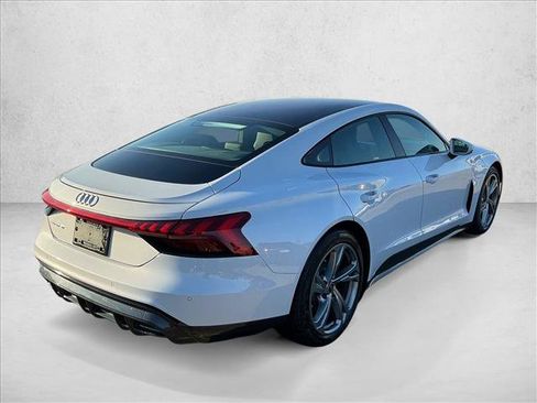 Used 2023 Audi e-tron GT Premium Plus image 5