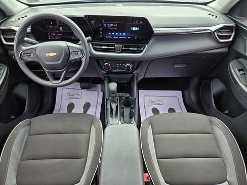 Used 2025 Chevrolet TrailBlazer LT AWD/4WD image 15