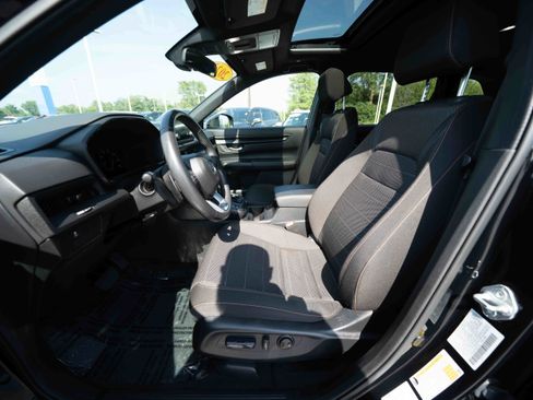 Used 2023 Honda CR-V Sport image 9
