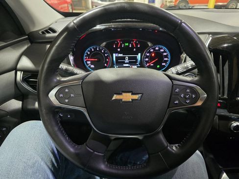 Used 2018 Chevrolet Traverse LT AWD/4WD image 38