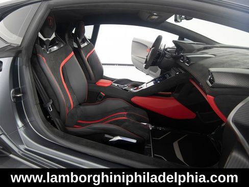 Used 2023 Lamborghini Huracan Tecnica RWD image 38
