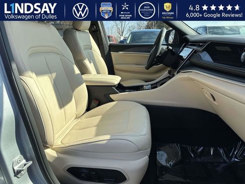 Used 2022 Jeep Grand Cherokee Limited 4xe image 11