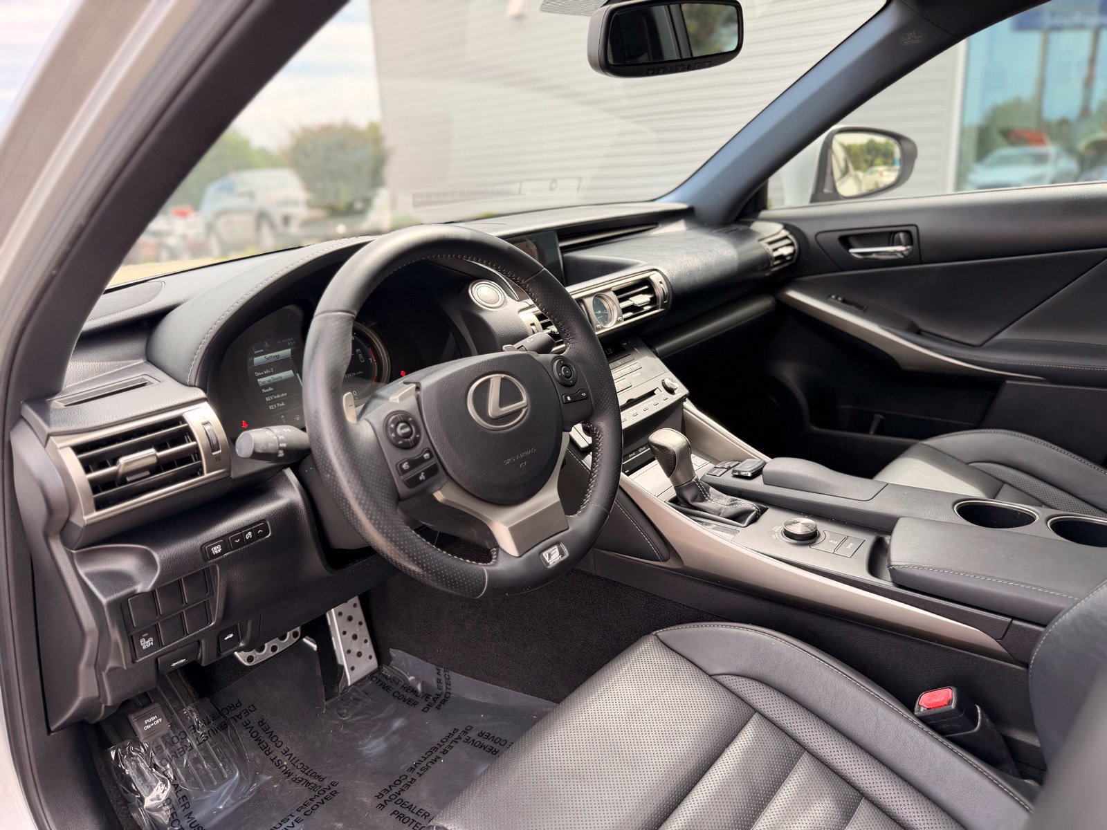 Used 2015 Lexus IS 250 w/ F-Sport Package RWD image 12