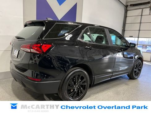 Used 2024 Chevrolet Equinox LS w/ Midnight Edition FWD image 5