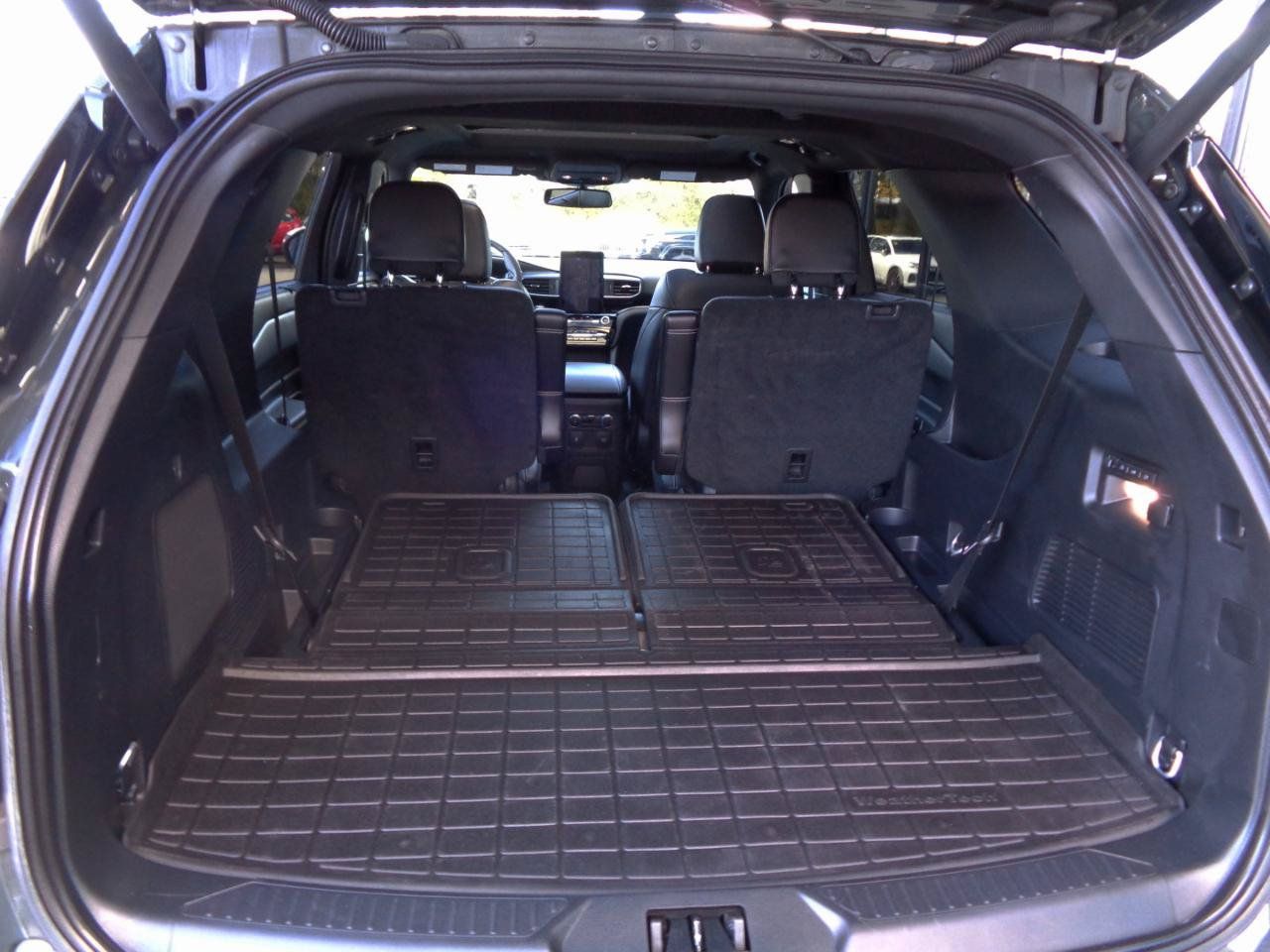 Used 2024 Ford Explorer ST w/ Equipment Group 401A AWD/4WD image 19