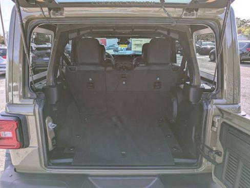 New 2025 Jeep Wrangler Unlimited Rubicon 392 image 13